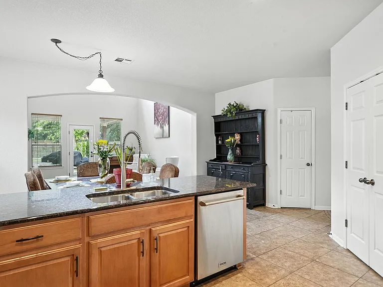 1802 Misty Ridge Dr — Photo 13