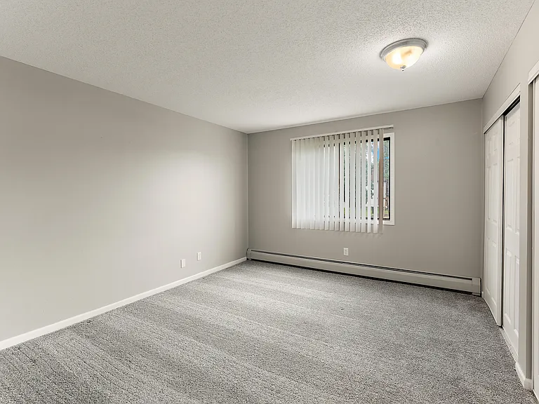Lancaster Village Apartments — Photo 29