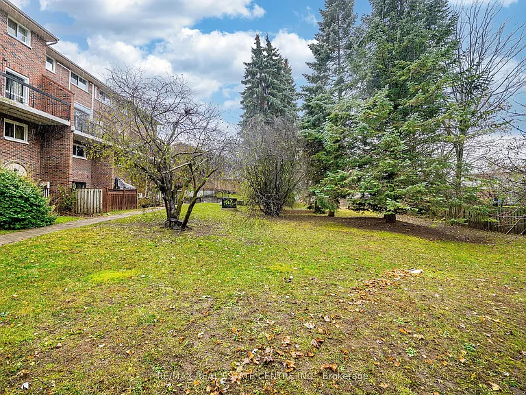 49 Rhonda Rd #121 — Photo 46