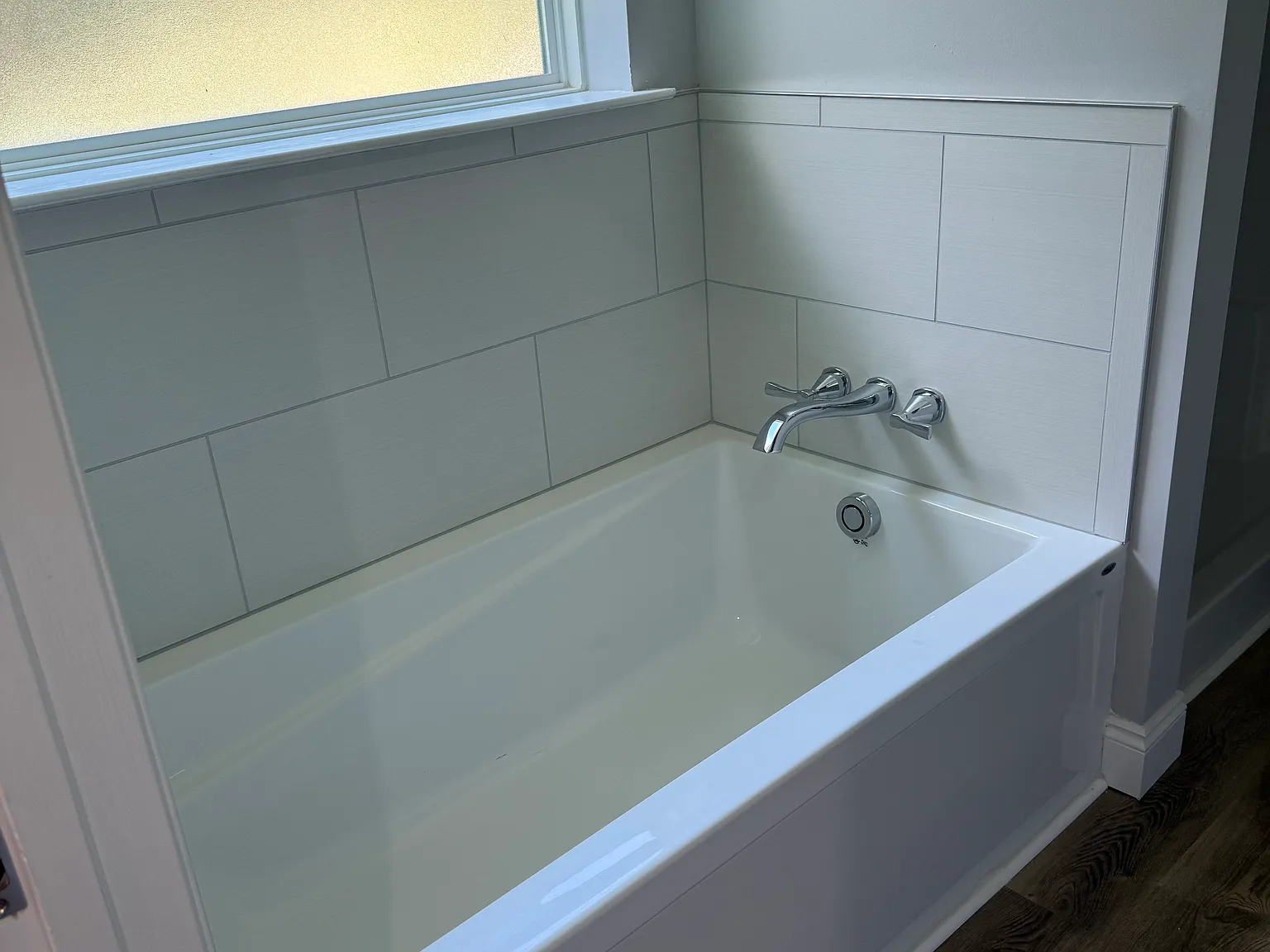 3 bed, 1350 sqft, $2,100 — Photo 4