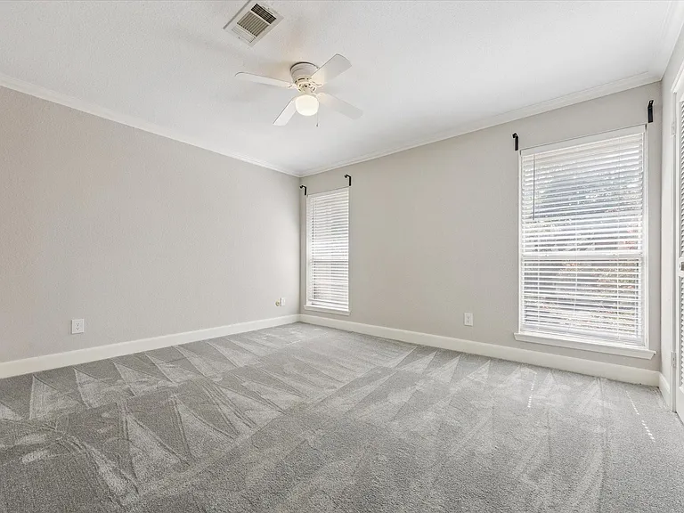 2501 Bering Dr #5 — Photo 8