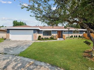 2616 NE 18th St, Renton, WA 98056