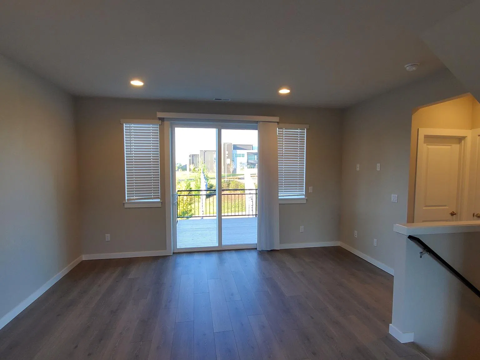 2 bed, 1422 sqft, $3,000 — Photo 4