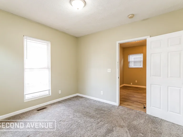 540 Beecher St — Photo 15