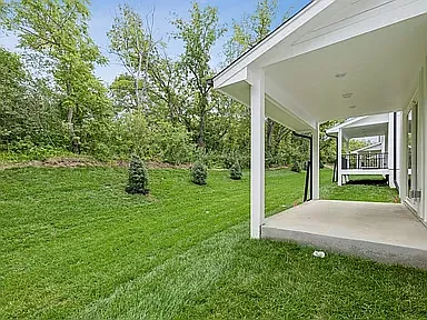 3 bed, 2.5 bath, 1450 sqft, $2,295 — Photo 2