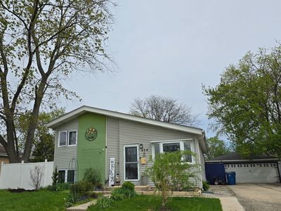 654 Easy St, Glendale Hts, IL, 60139