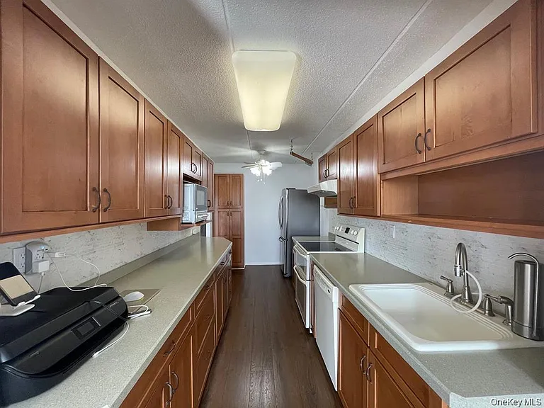 35 Park Ave #6G — Photo 9
