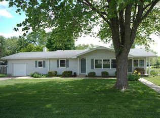 420 S Wilson St, Clinton, IL 61727