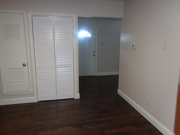 Front entry area