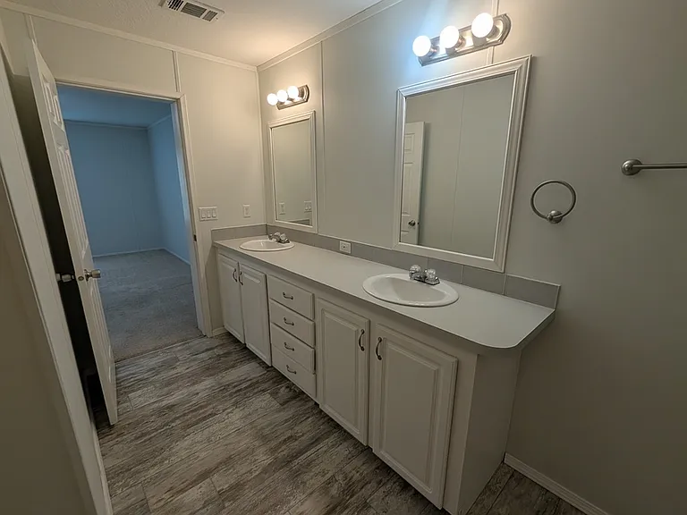6806 Pearson Ln — Photo 14