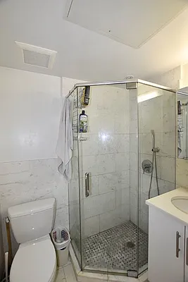 Rented by REAL New York | media 18