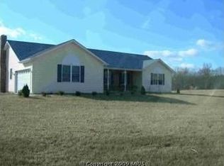 96 Flossway Ln, Berkeley Springs, WV 25411