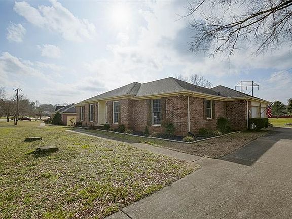 2nd image of 207 Brookhaven Trl