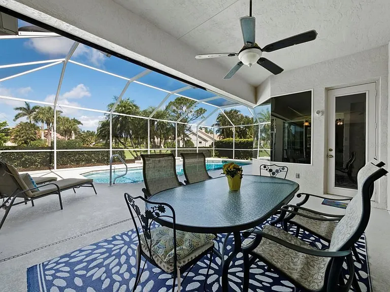 Butlers Crest Dr — Photo 13