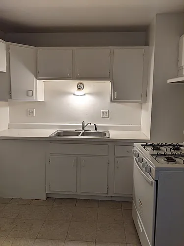 2050 Lilac Ln Photo 1