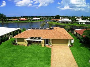 953 E Gondola Dr, Venice, FL 34293