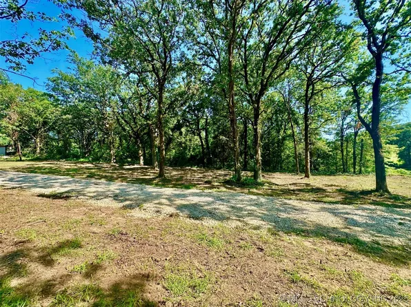 2142 Edge Rd, Kingston, OK 73439