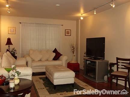 1st image of 13 Field End Ln #1