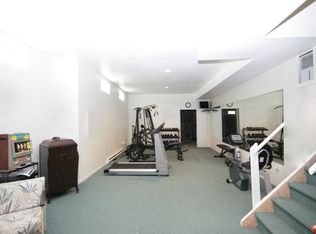 74A W Tiana Rd, Hampton Bays, NY 11946