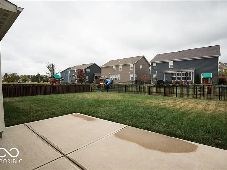15665 Eastpark Dr — Photo 58