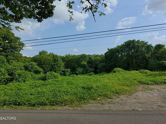 4th image of 805 Beaman Lake Rd