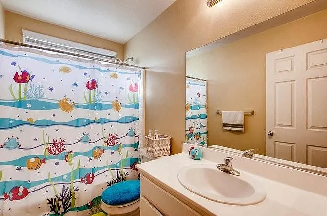 1425 Normandy Dr — Photo 11