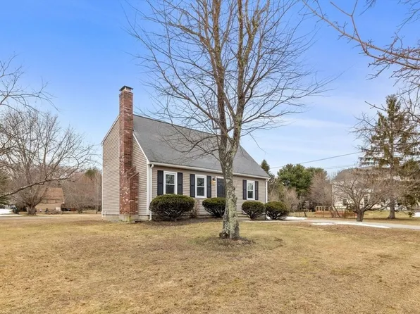 5 Kate Dr, Franklin, MA 02038