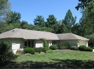 1811 E Hyde Park Cir, Bloomington, IN 47401