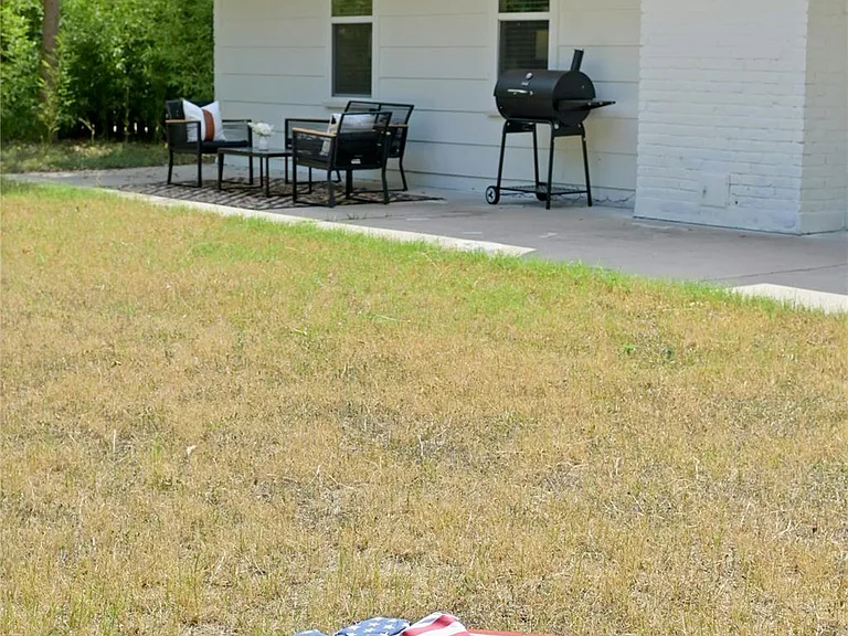 9414 Meadow Vale — Photo 37