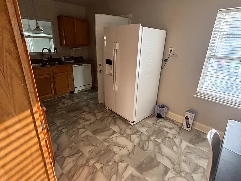2285 Long St #2 — Photo 4