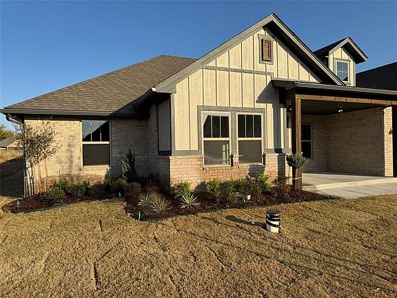 2nd image of 3213 Birmingham Dr