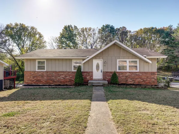 911 S Mission Avenue, Springfield, MO 65809