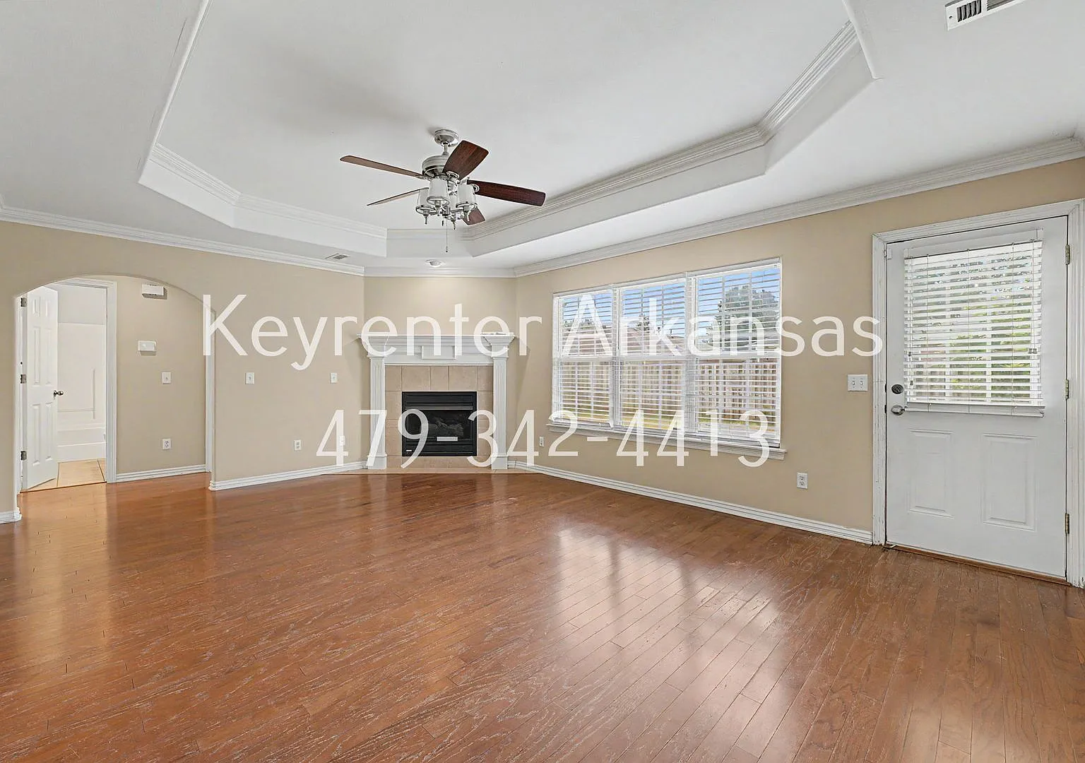 Beautiful 3 Bed, 2 Bath Bentonville Home with Fireplace & Fenced Backyard — Photo 3