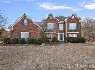 6110 Flowergate Ln, Waxhaw, NC 28173