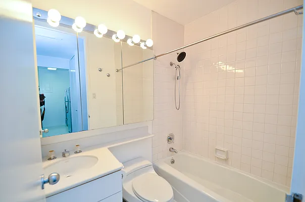 Rented by Roumila Real Estate LLC | media 18