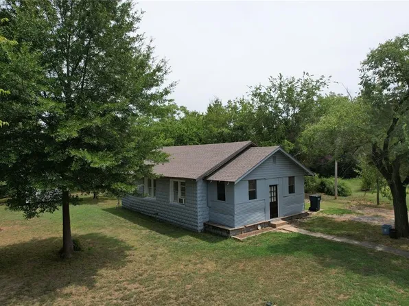 1720 John St, Seminole, OK 74868