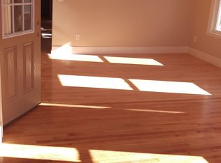 13 Winthrop St, Worcester, MA 01604