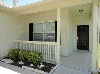 4th image of 2011 Charlotte Estates Dr