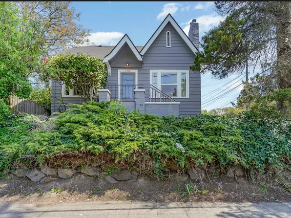 5002 Green Lake Way N #B, Seattle, WA 98103