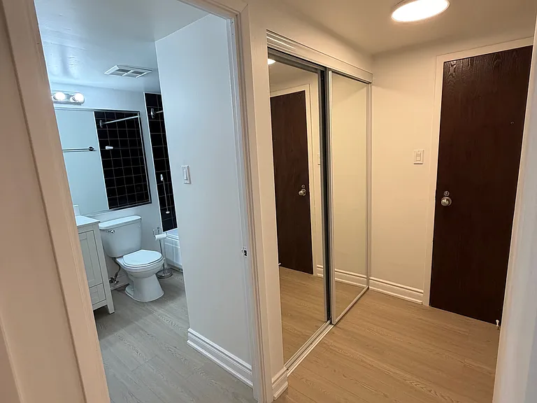 711 Bay St #1318 — Photo 10