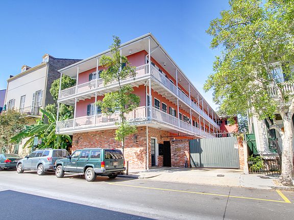 3rd image of 1127 Dauphine St APT 304