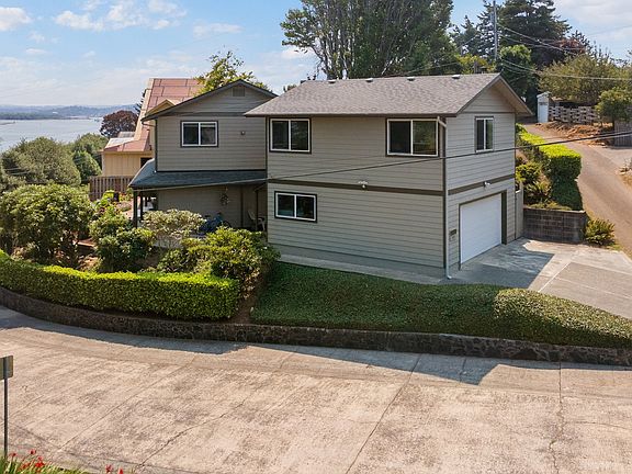 2nd image of 1389 Bayview Ave