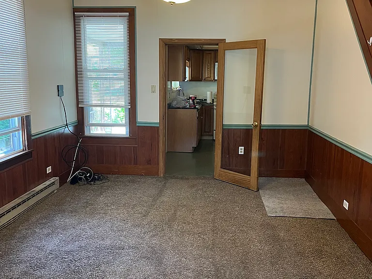904 E Clay St — Photo 5