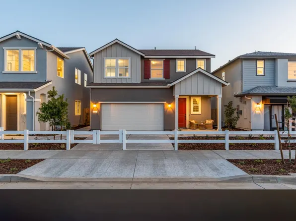 1433 W Payson Ave, Visalia, CA 93291