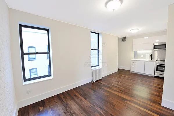 Rented by Peter Ashe | media 6