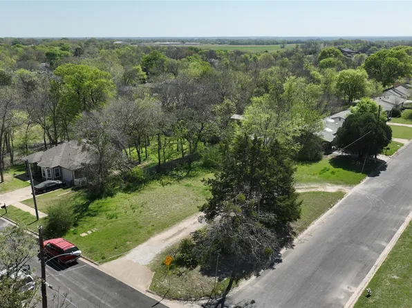 1116 E Epstein St, Sherman, TX 75090