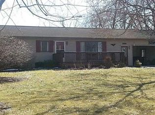 5050 Cassady Rd, Hermitage, PA 16148