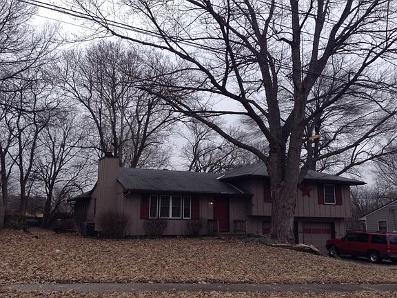 2nd image of 8815 Glenwood Ave