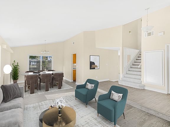 3rd image of 5344 Carlo Ct