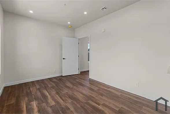 524 N 7th St — Photo 9